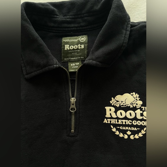 Black Roots Half Zip - Picture 2 of 2